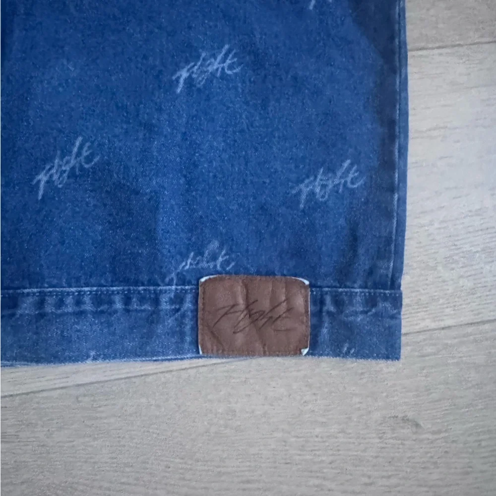 AIR JORDAN FLIGHT HERITAGE DENIM JACKET - MEN'S/BOY’S size XL (13-15yr)
